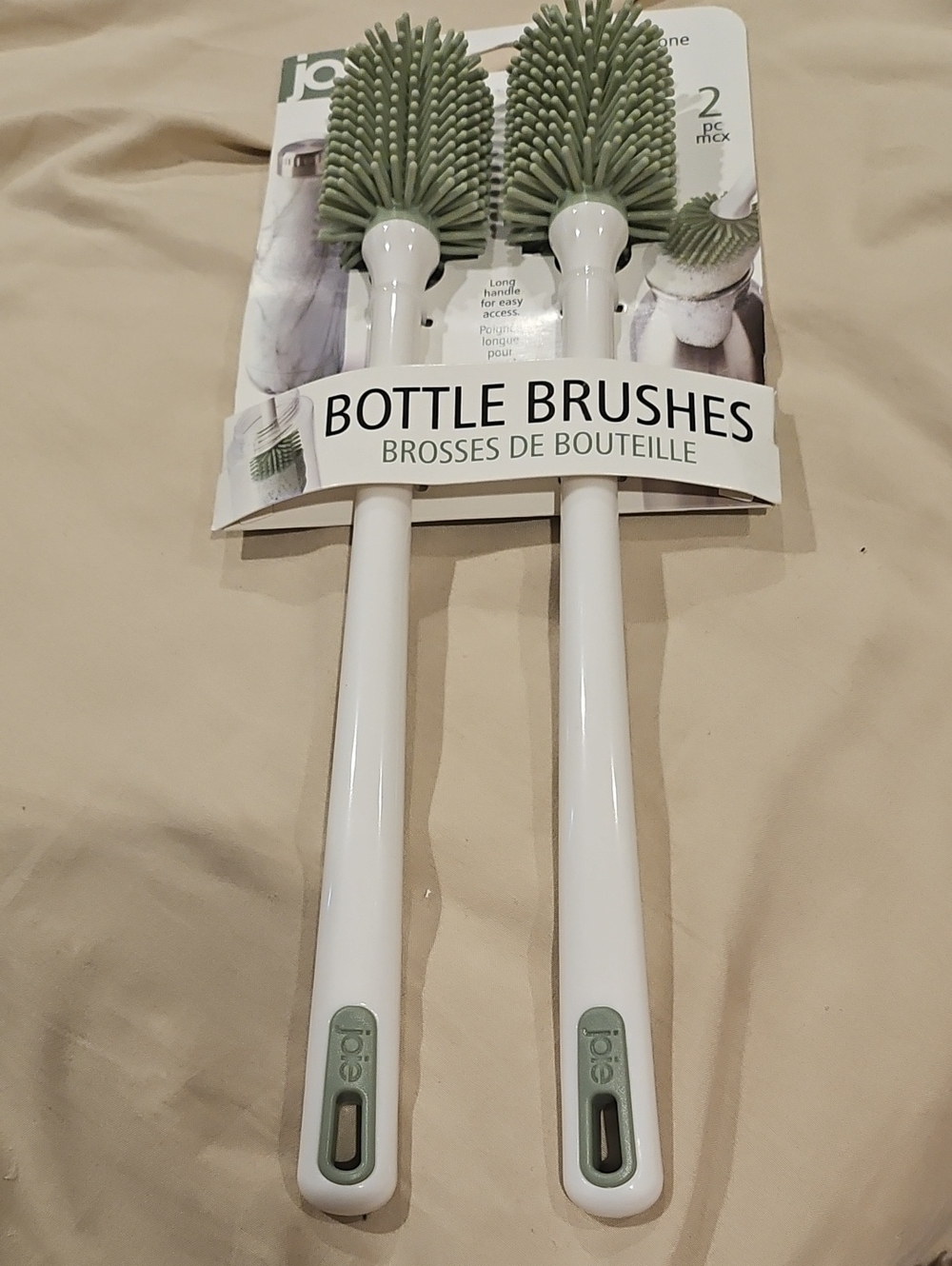 Joie Bottle Brushes 2-Piece Silicone White & Green NWT